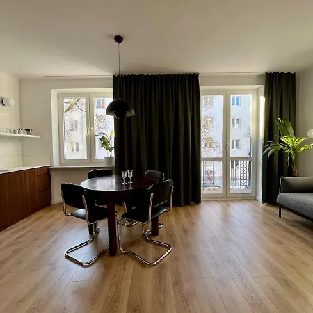 One-of-a-kind In Lower Mokotów Apartamento